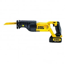 Сабельная пила DeWALT DCS380M2